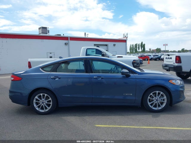 3FA6P0LU5KR274520 Ford Fusion Hybrid Se