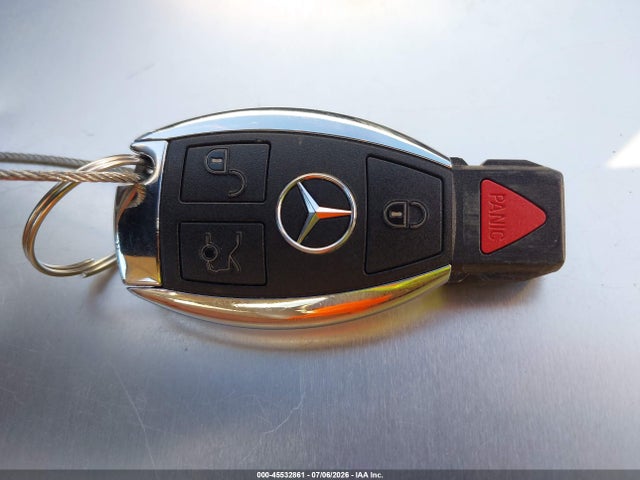 45532861 :رقم المزاد ، WDDGF5EB3BA452578 vin ، 2011 Mercedes-benz C 300 Luxury/sport مزاد بيع
