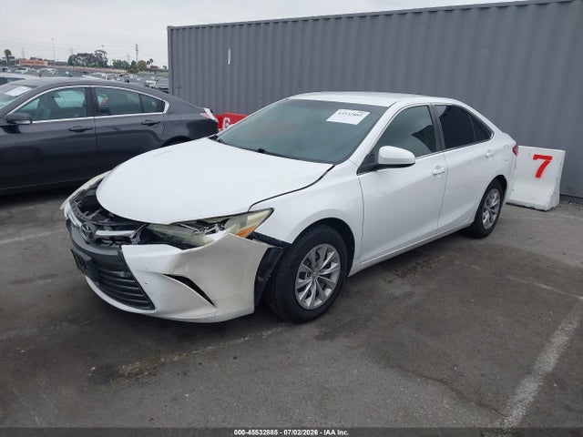 Toyota CAMRY LE 2016 4T1BF1FK1GU157606 Image 2