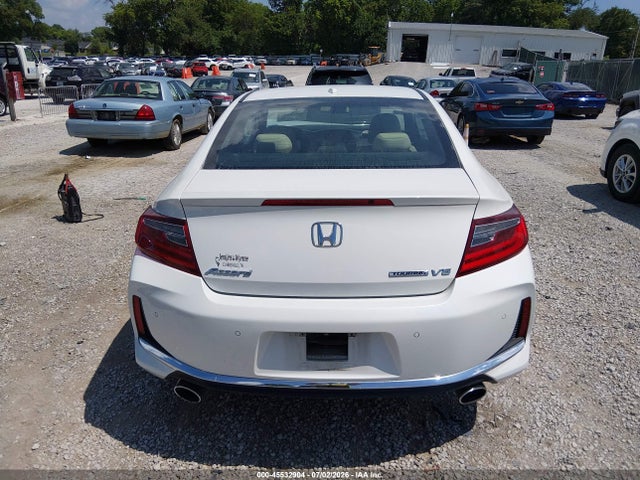 45532904 :رقم المزاد ، 1HGCT2B08HA003443 vin ، 2017 Honda Accord Touring V6 مزاد بيع