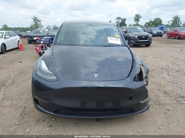 Auction sale of the 2024 Tesla Model Y Long Range Dual Motor All-wheel Drive, vin: 7SAYGDEE4RF128608, lot number: 45532923