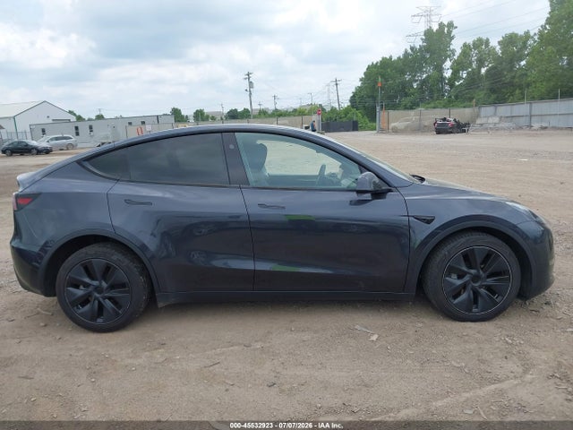 Auction sale of the 2024 Tesla Model Y Long Range Dual Motor All-wheel Drive, vin: 7SAYGDEE4RF128608, lot number: 45532923
