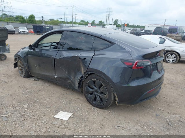 Auction sale of the 2024 Tesla Model Y Long Range Dual Motor All-wheel Drive, vin: 7SAYGDEE4RF128608, lot number: 45532923