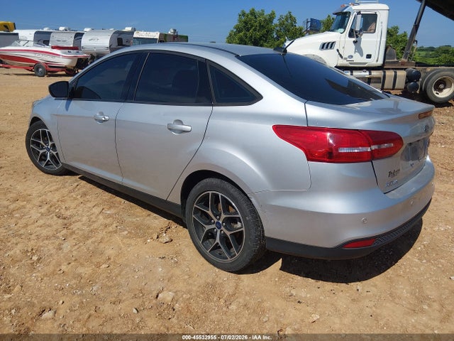 Ford FOCUS SEL 2017 1FADP3H27HL257970 Image 3