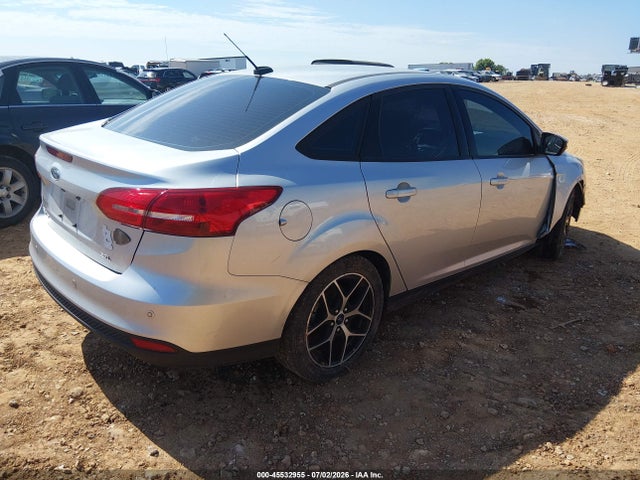 Ford FOCUS SEL 2017 1FADP3H27HL257970 Image 4