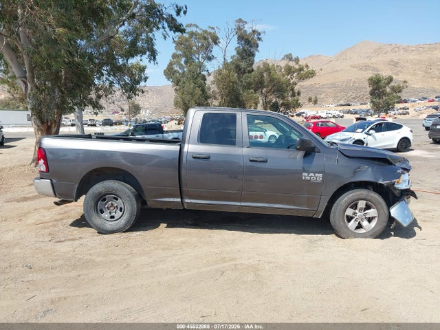 1C6RR6FG5NS170880 RAM 1500 Classic Tradesman 4x2 6&#039;4 Box