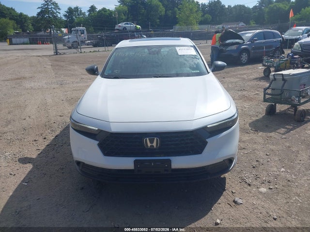 1HGCY2F50RA082132 Honda Accord Hybrid Sport