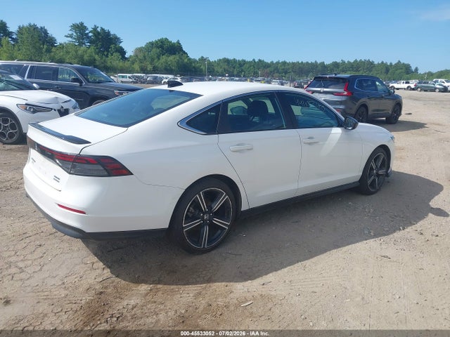 1HGCY2F50RA082132 Honda Accord Hybrid Sport
