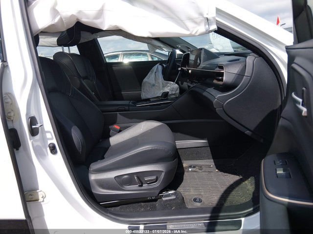 Продаж на аукціоні авто 2023 Toyota Crown Limited, vin: JTDAAAAFXP3017410, номер лоту: 45533133