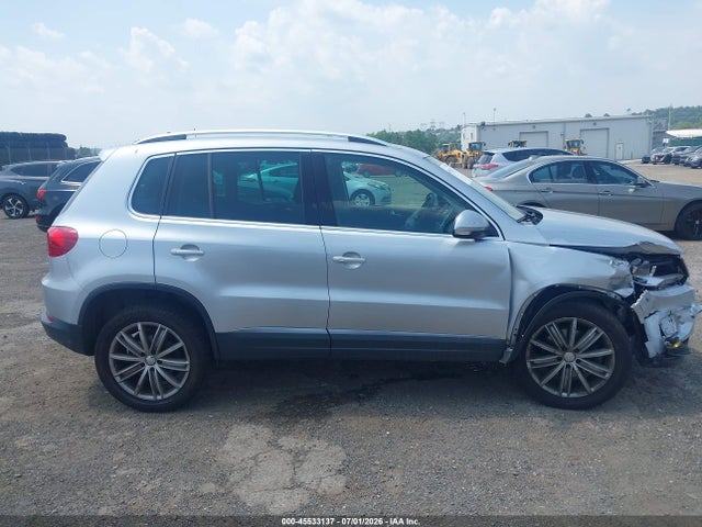 2014 Volkswagen Tiguan Se მანქანა იყიდება აუქციონზე, vin: WVGBV3AX0EW573763, აუქციონის ნომერი: 45533137