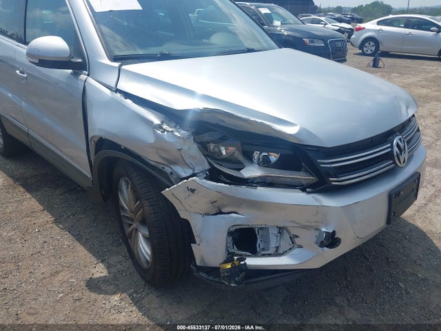 2014 Volkswagen Tiguan Se მანქანა იყიდება აუქციონზე, vin: WVGBV3AX0EW573763, აუქციონის ნომერი: 45533137
