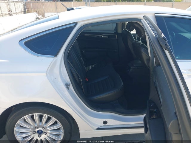 2015 Ford Fusion Hybrid Se მანქანა იყიდება აუქციონზე, vin: 3FA6P0LU5FR161298, აუქციონის ნომერი: 45533177