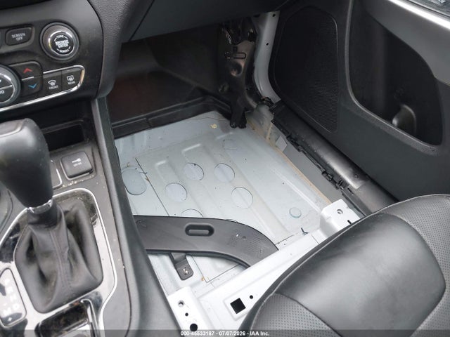 45533187 :رقم المزاد ، 1C4PJMDX5ND554533 vin ، 2022 Jeep Cherokee Limited 4x4 مزاد بيع