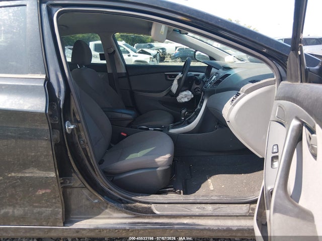 Продаж на аукціоні авто 2016 Hyundai Elantra Se, vin: 5NPDH4AE2GH780186, номер лоту: 45533198