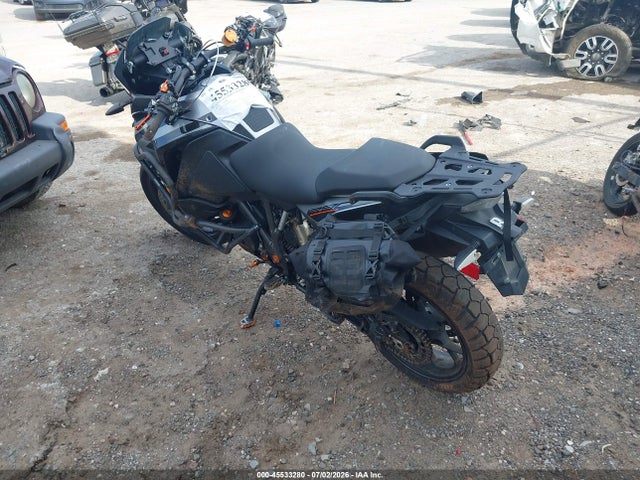 45533280 :رقم المزاد ، VBKV79408LM920258 vin ، 2020 Ktm 1290 Super Adventure S مزاد بيع