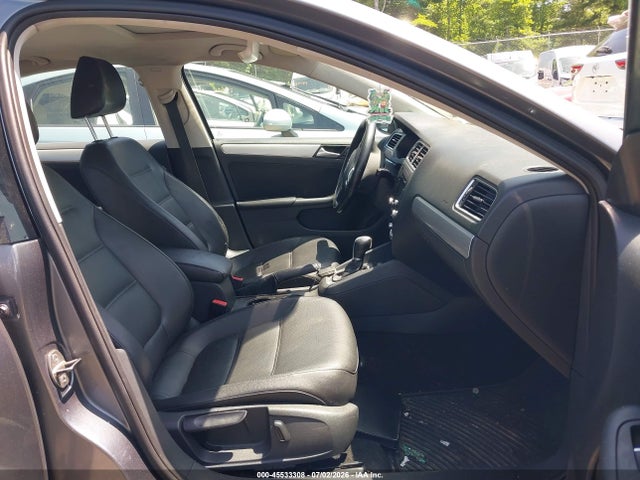 45533308 :رقم المزاد ، 3VWD17AJ9EM326881 vin ، 2014 Volkswagen Jetta 1.8t Se مزاد بيع
