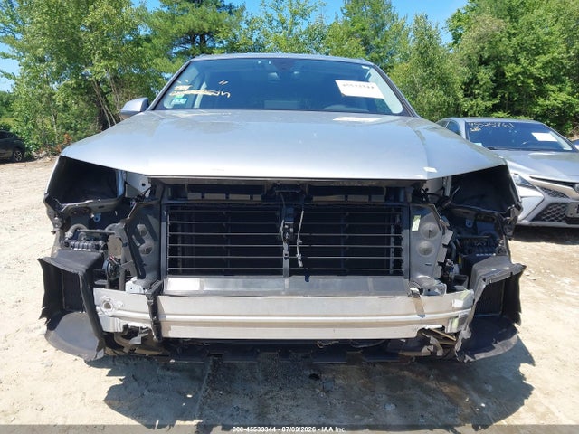 Продажа на аукционе авто 2018 Audi Q7 3.0t Premium, vin: WA1LAAF78JD037872, номер лота: 45533344