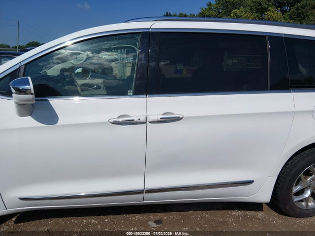 2018 Chrysler Pacifica Limited მანქანა იყიდება აუქციონზე, vin: 2C4RC1GG0JR314519, აუქციონის ნომერი: 45533380