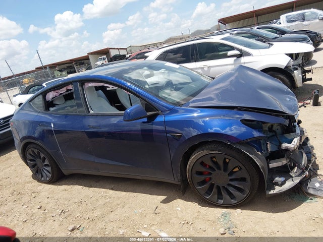 Продажа на аукционе авто 2022 Tesla Model Y Performance Dual Motor All-wheel Drive, vin: 7SAYGDEF7NF529914, номер лота: 45533391