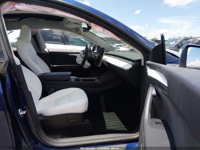 Продажа на аукционе авто 2022 Tesla Model Y Performance Dual Motor All-wheel Drive, vin: 7SAYGDEF7NF529914, номер лота: 45533391