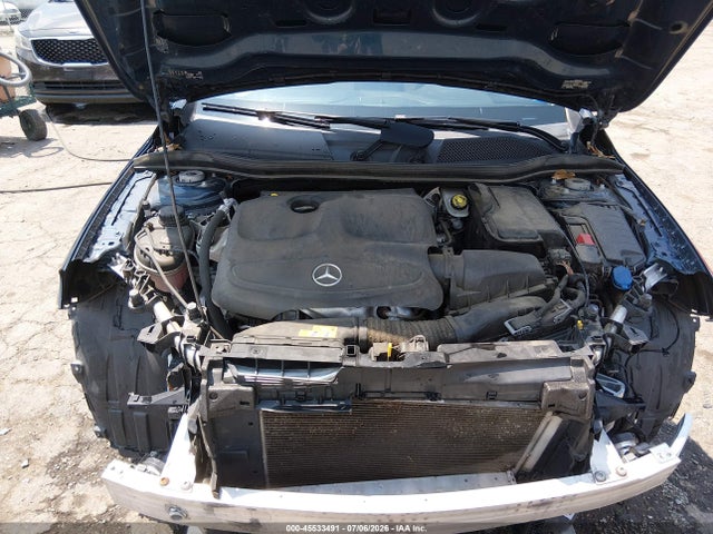 WDCTG4EB0KJ627475 Mercedes-Benz GLA 250