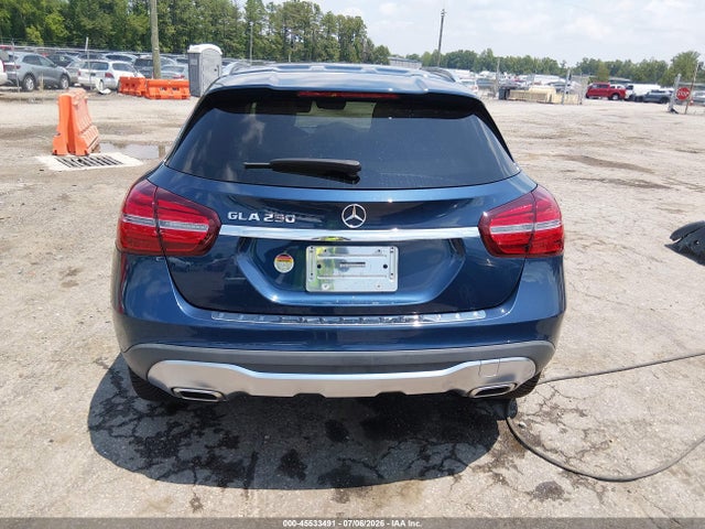 Mercedes-Benz GLA 250 2019 WDCTG4EB0KJ627475 Image 17