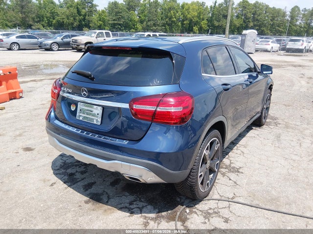 Mercedes-Benz GLA 250 2019 WDCTG4EB0KJ627475 Image 4