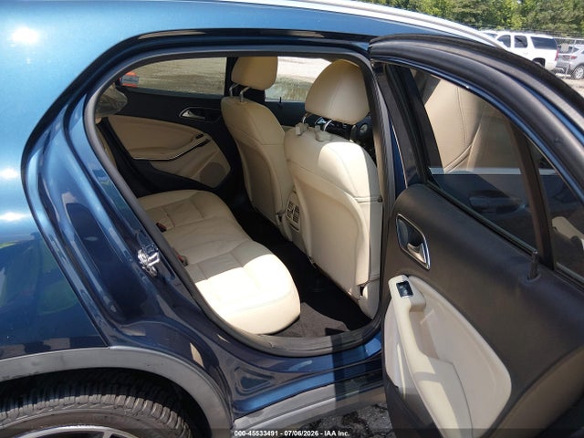 Mercedes-Benz GLA 250 2019 WDCTG4EB0KJ627475 Image 8