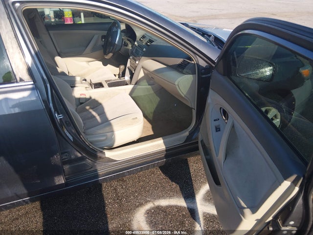 2011 Toyota Camry Hybrid მანქანა იყიდება აუქციონზე, vin: 4T1BB3EK9BU139713, აუქციონის ნომერი: 45533500
