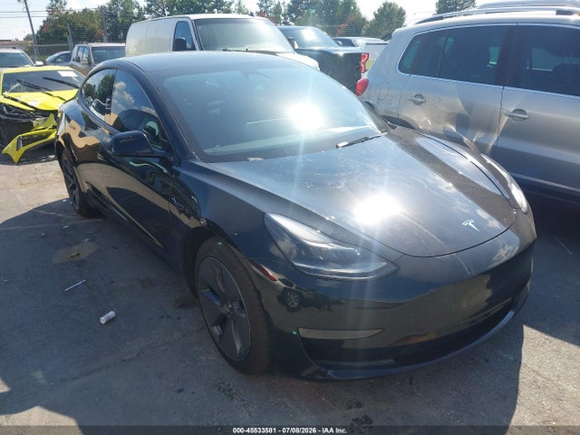 2022 5YJ3E1EA8NF108381 main image