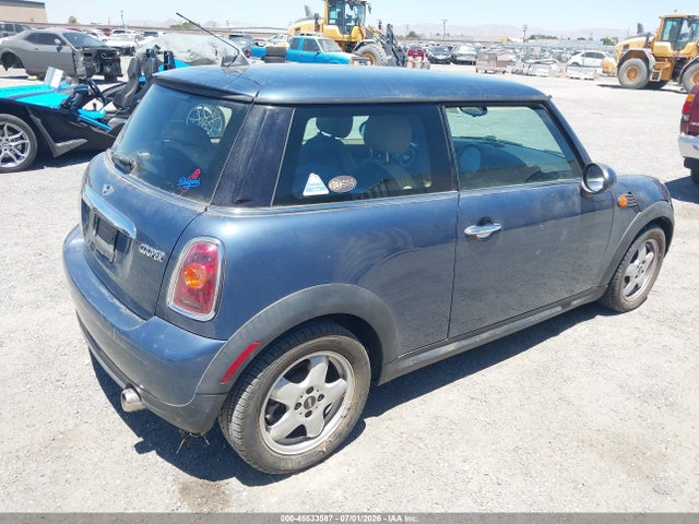 45533587 :رقم المزاد ، WMWMF33509TW75803 vin ، 2009 Mini Cooper مزاد بيع