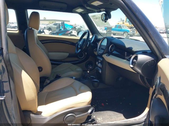 45533587 :رقم المزاد ، WMWMF33509TW75803 vin ، 2009 Mini Cooper مزاد بيع