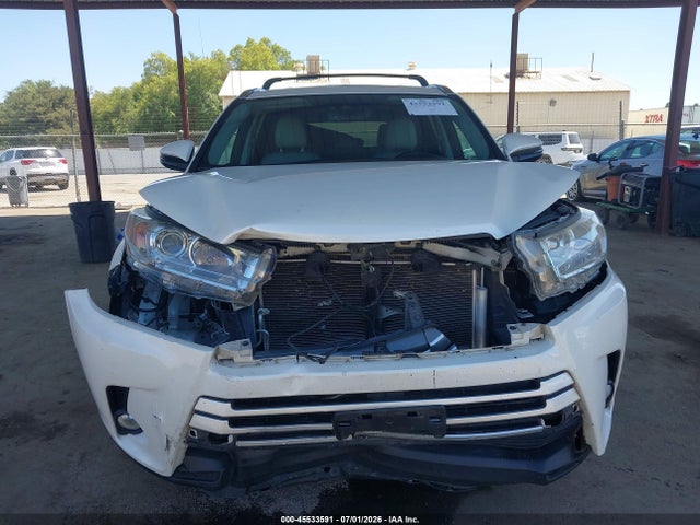Toyota Highlander Xle 2018 5TDJZRFH9JS548640 Image 12