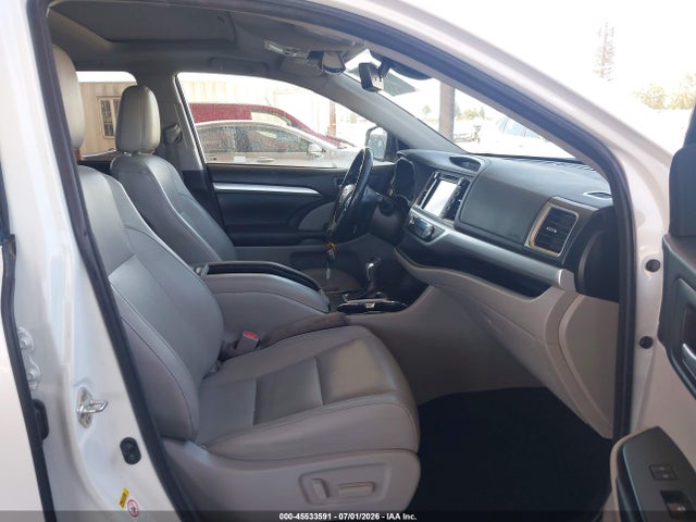 Toyota Highlander Xle 2018 5TDJZRFH9JS548640 Image 5