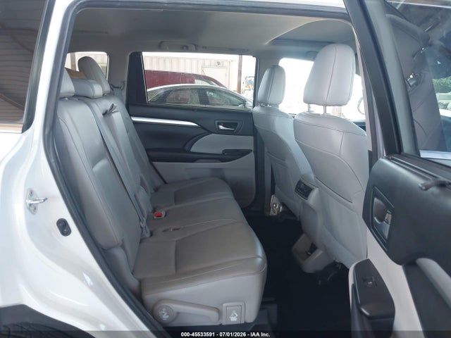Toyota Highlander Xle 2018 5TDJZRFH9JS548640 Image 8