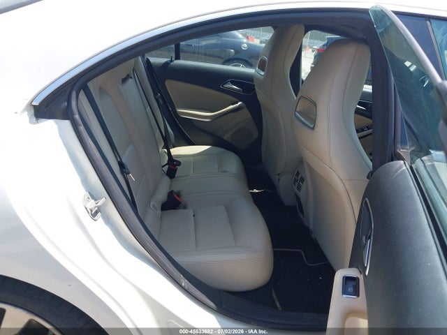45533682 :رقم المزاد ، WDDSJ4EB4EN040041 vin ، 2014 Mercedes-benz Cla 250 مزاد بيع