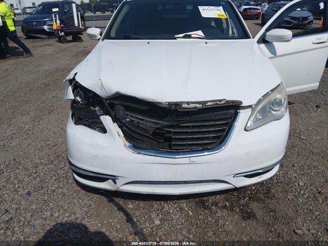 Aukcja sprzedaży 2014 Chrysler 200 Lx, vin: 1C3CCBAB6EN204414, numer aukcji: 45533710