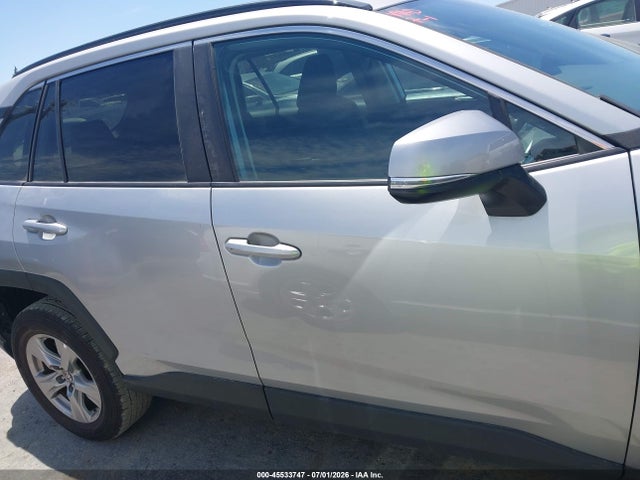 2T3MWRFV3RW231040 Toyota Rav4 Hybrid Le