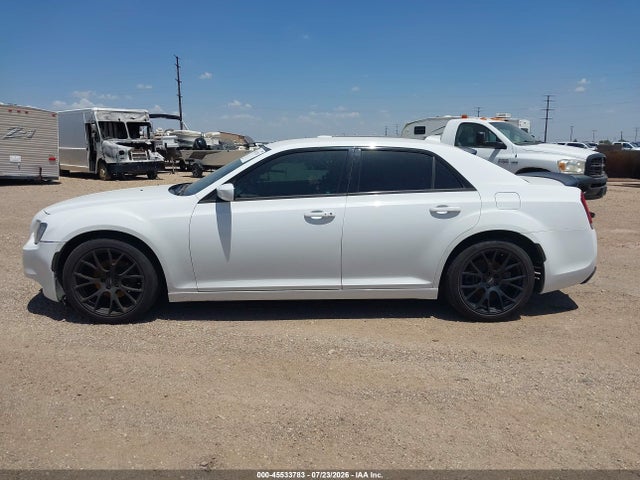 2019 Chrysler 300 300s მანქანა იყიდება აუქციონზე, vin: 2C3CCABG1KH569513, აუქციონის ნომერი: 45533783