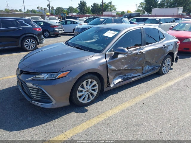 Toyota CAMRY LE 2022 4T1R11AK4NU661505 Image 2