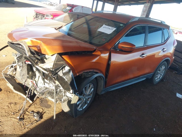 Nissan ROGUE SV 2017 JN8AT2MT4HW388732 Image 2