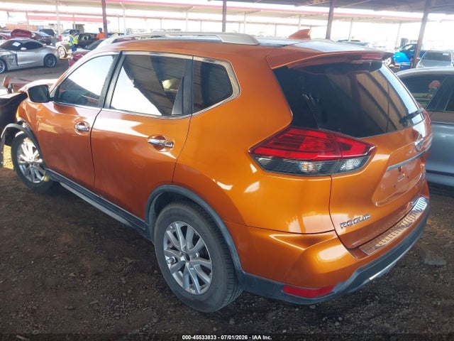 Nissan ROGUE SV 2017 JN8AT2MT4HW388732 Image 3