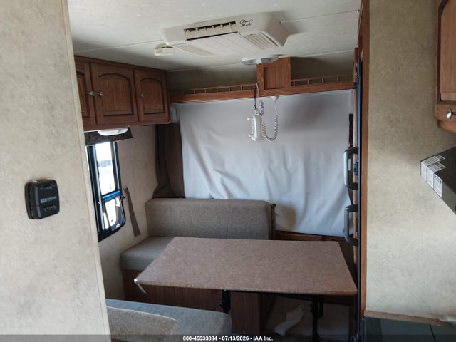 Продажа на аукционе авто 2013 Forest River Shamrock, vin: 4X4TFL713DD120492, номер лота: 45533884