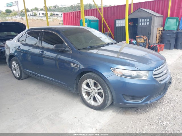 Ford TAURUS SE 2018 1FAHP2D84JG135930 головне зображення