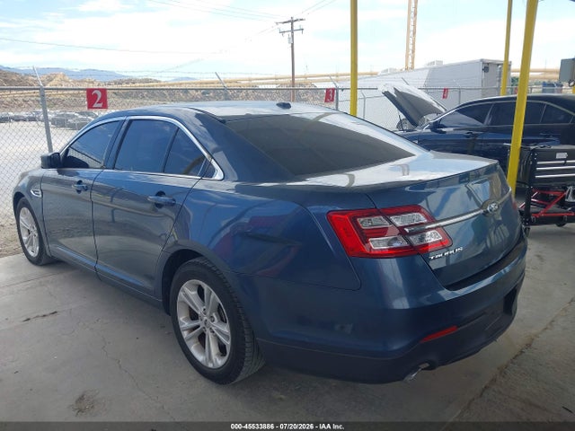 Ford TAURUS SE 2018 1FAHP2D84JG135930 Image 3