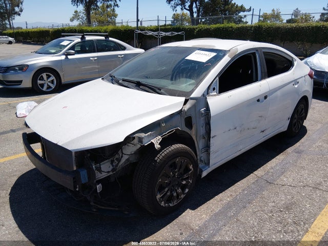 Hyundai ELANTRA SEL 2018 5NPD84LF2JH256159 Image 2