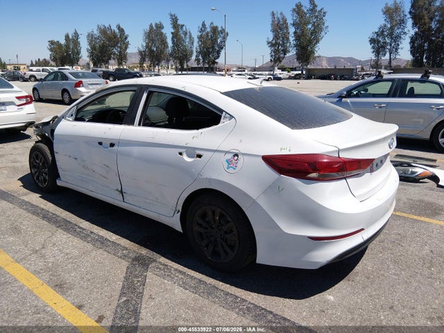 Hyundai ELANTRA SEL 2018 5NPD84LF2JH256159 Image 3