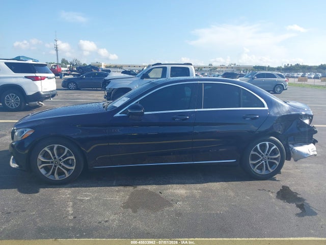 45533962 :رقم المزاد ، 55SWF4JB4JU266526 vin ، 2018 Mercedes-benz C 300 مزاد بيع