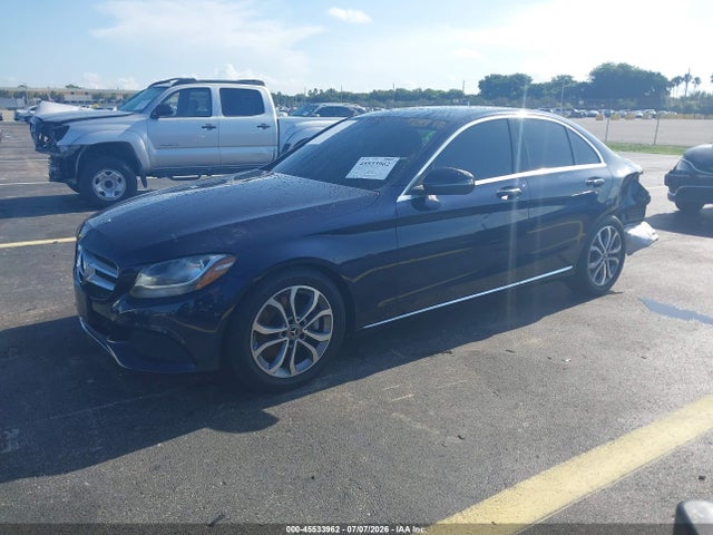 45533962 :رقم المزاد ، 55SWF4JB4JU266526 vin ، 2018 Mercedes-benz C 300 مزاد بيع