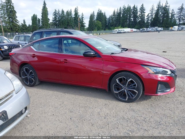 1N4BL4CW7PN357878 Nissan Altima Sr Intelligent Awd